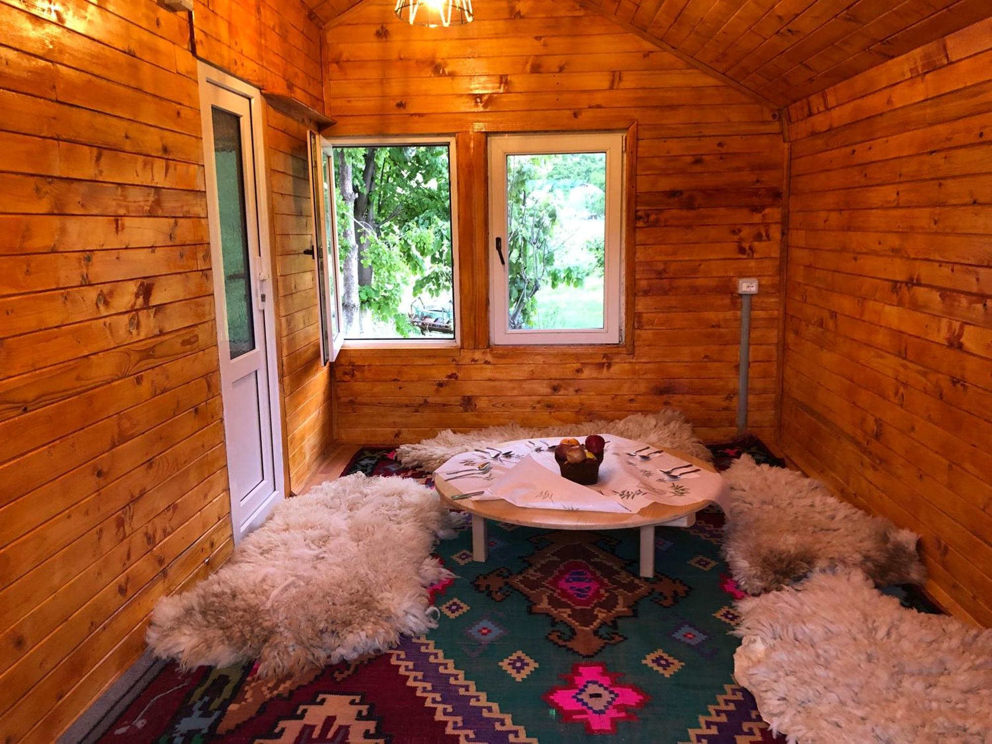Bujtina Gashi Guest House Kukes Екстериор снимка